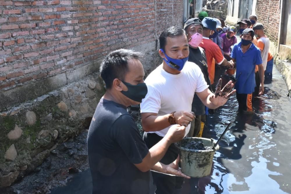 Bupati Batang Libatkan Warga Untuk Normalisasi Sungai