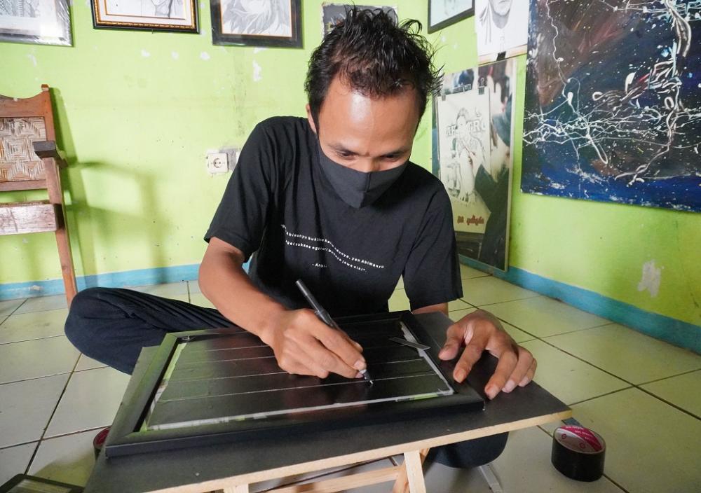 GAMBAR SKETSA LUKISAN