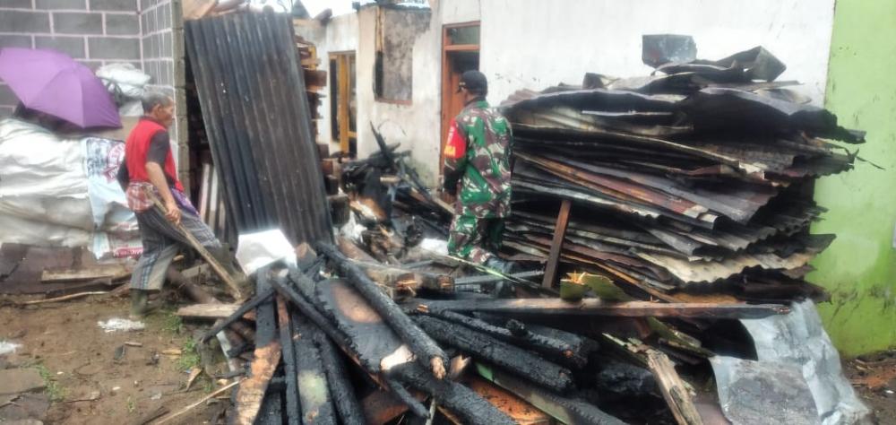 Musibah Kembali Terjadi, Dua Rumah Warga Ludes Terbakar