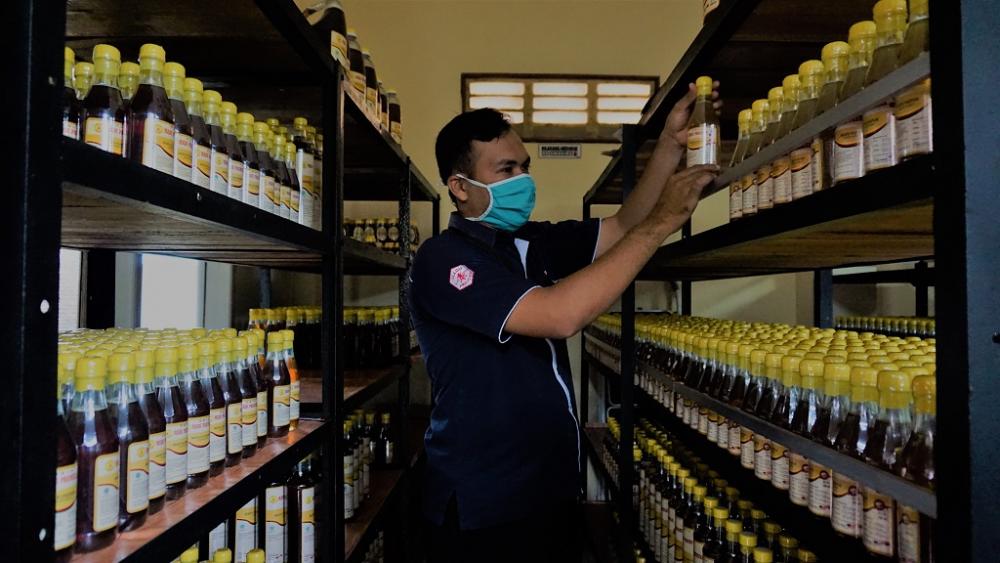 GUDANG PENYIMPANAN MADU