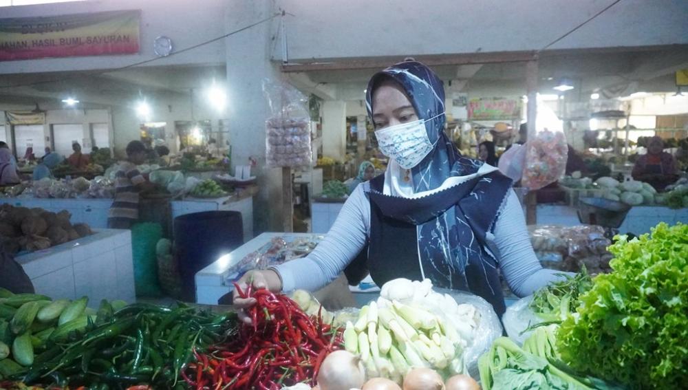 HARGA CABAI RAWIT MERAH TURUN