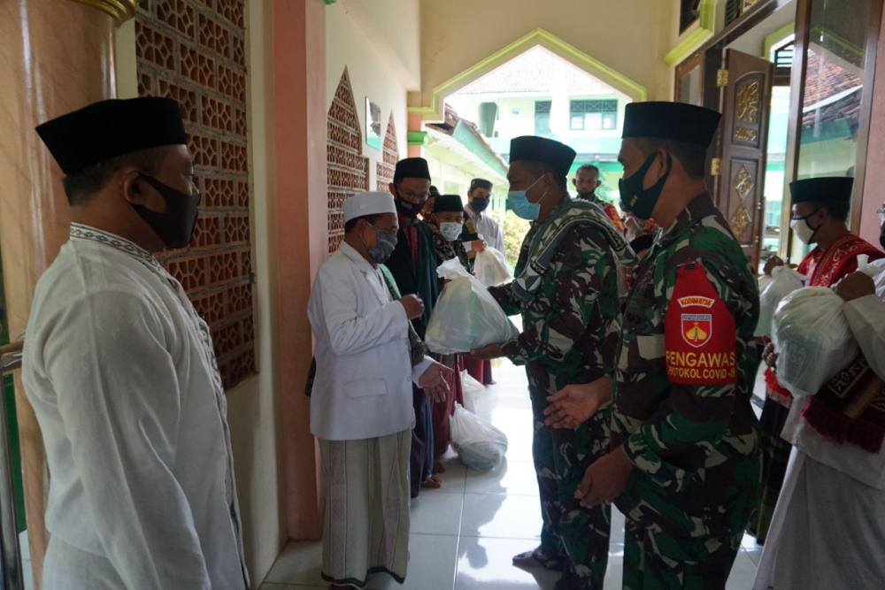 Safari Jum'at, Warga Diimbau Dukung Program Disiplin Prokes