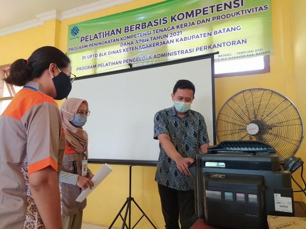 DIGITALISASI ARSIP CARA PENYIMPANAN EFEKTIF