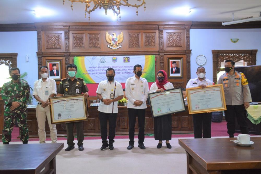 Cegah KKN, Tiga Instansi Tandatangani Komitmen Bersama