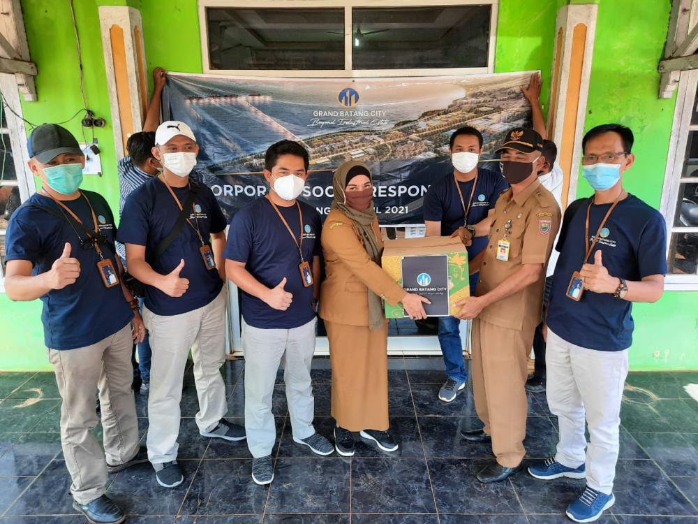 Jelang Ramadan, PT Kawasan Industri Terpadu Batang Gelar CSR Bagikan Paket Sembako