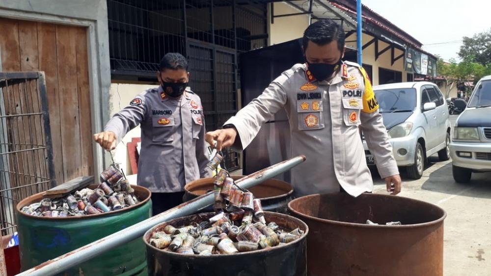 Musnahkan 9.155 Petasan, Polres Batang Temukan Transaksi Online