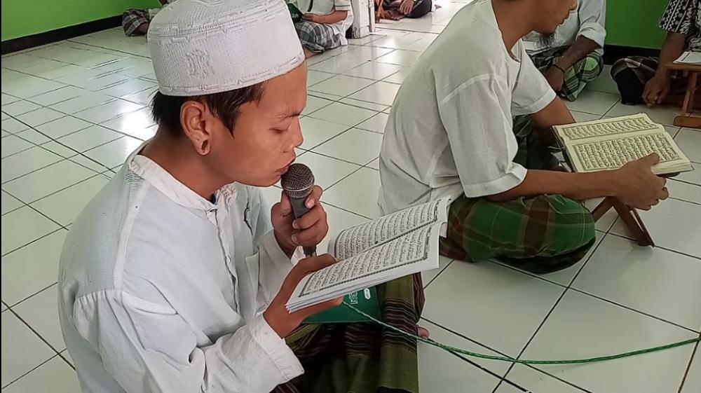 Santri Rutan Batang Rutinkan Tadarus Quran Selama Ramadan