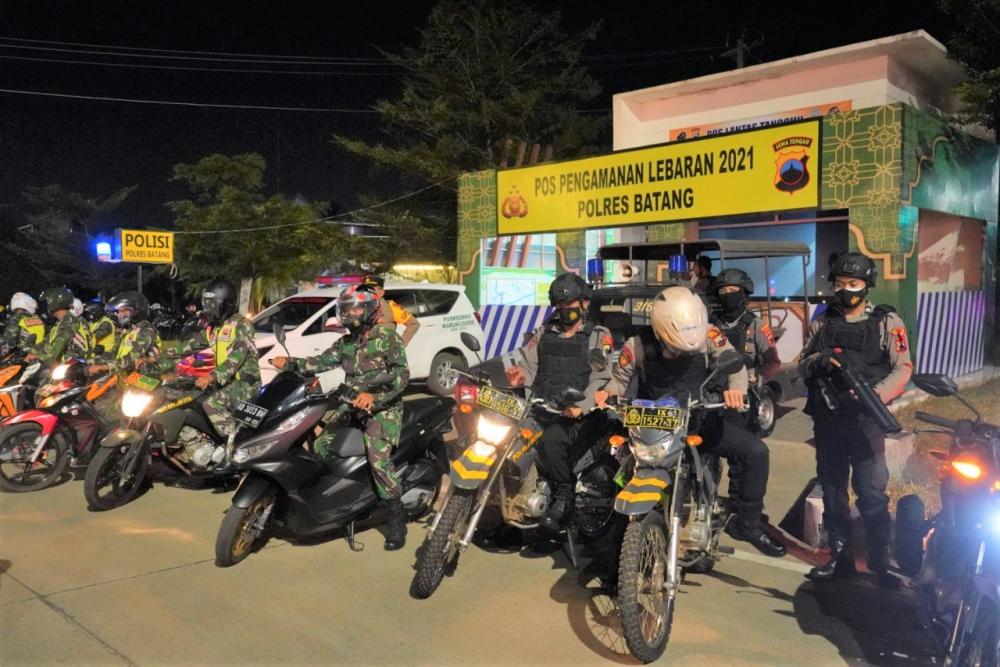 TNI - Polri Gelar Patroli Larangan Mudik