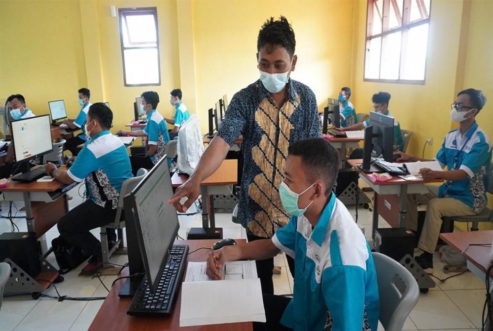 PELATIHAN OPERATOR KOMPUTER