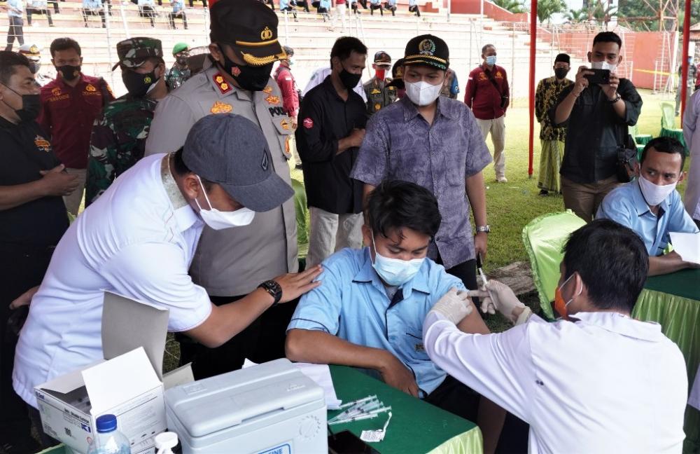 SERBUAN VAKSINASI POLRES BATANG 