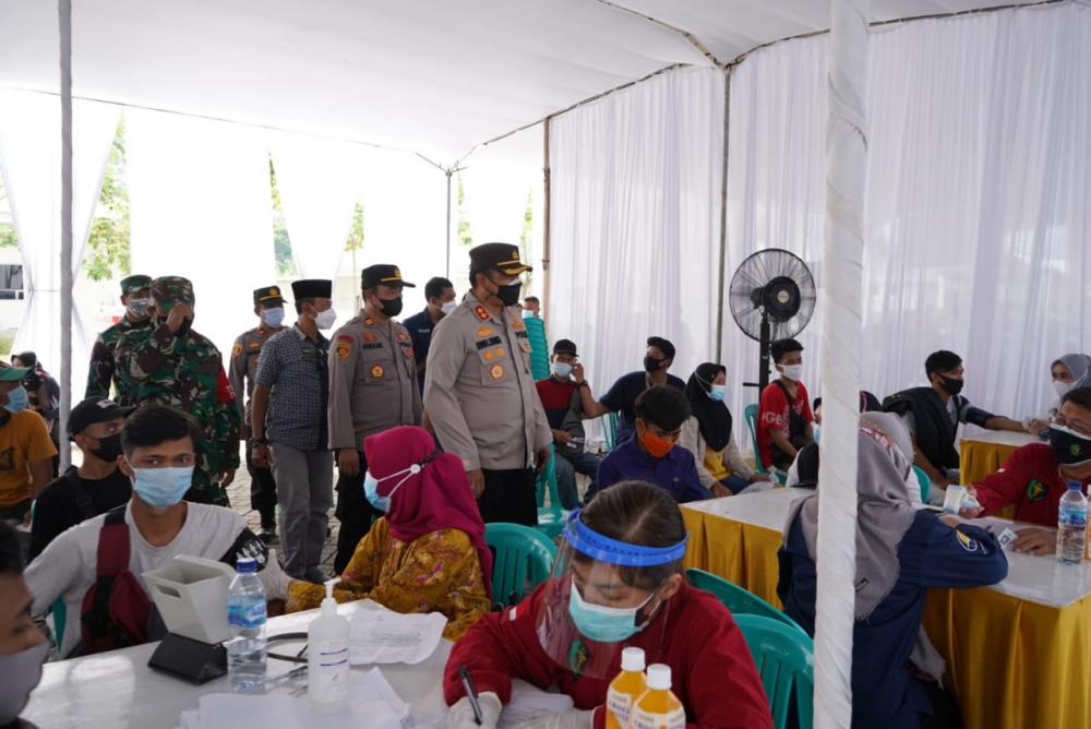 Polres Batang Buka Gerai Vaksinasi Covid-19 Keliling