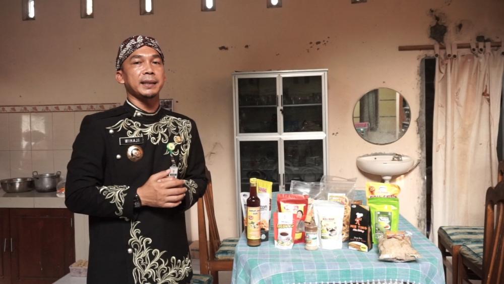 Katalog Nglarisi Dagangan, Jurus Jitu  Bupati Batang Tangani UMKM Terdampak Pandemi Covid-19 