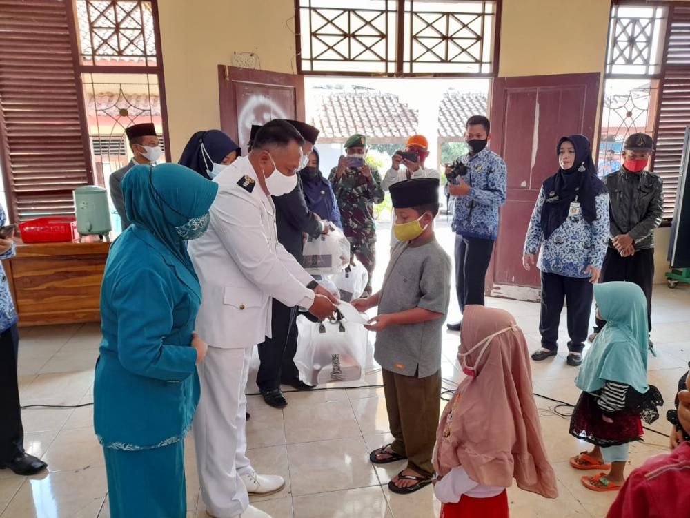 Bakti Sosial Muspika Bandar di Hari Kemerdekaan