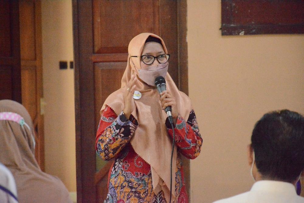 MENCIPTAKAN WIRAUSAHA BARU 