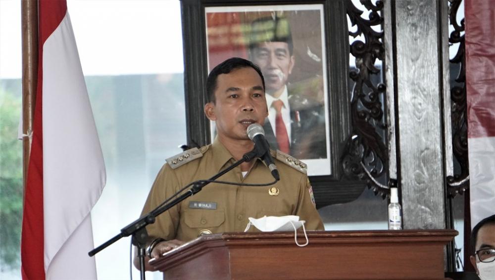 DEMOKRASI DALAM DUNIA PENDIDIKAN