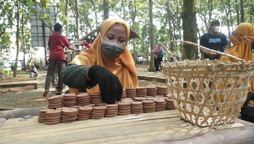 PENUKARAN ALAT PEMBAYARAN