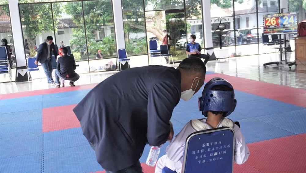 BERIKAN STRATEGI UNTUK ATLET TAEKWONDO