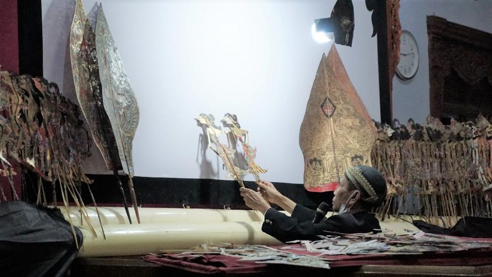 PAGELARAN WAYANG KULIT VIRTUAL