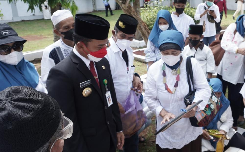 Bupati Batang : Jadikan Pahlawan Inspirasi Untuk Memerangi Kemiskinan di Indonesia