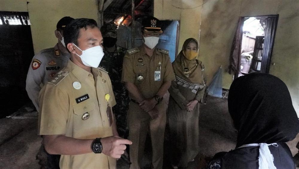 Ada Laporan RTLH, Bupati Batang Langsung Cek Lokasi