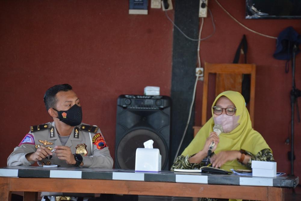 Satlantas Polres Batang Lakukan Pembinaan dan Penyuluhan Kepada Komunitas Medsos