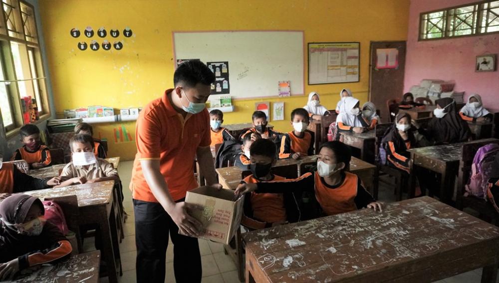 Siswa SD Negeri 2 Denasri Wetan Batang Adakan Penggalangan Dana Bentuk Kepedulian Sesama