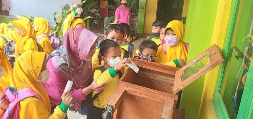 Letusan Semeru Ketuk Kepekaan Sosial Pelajar SD