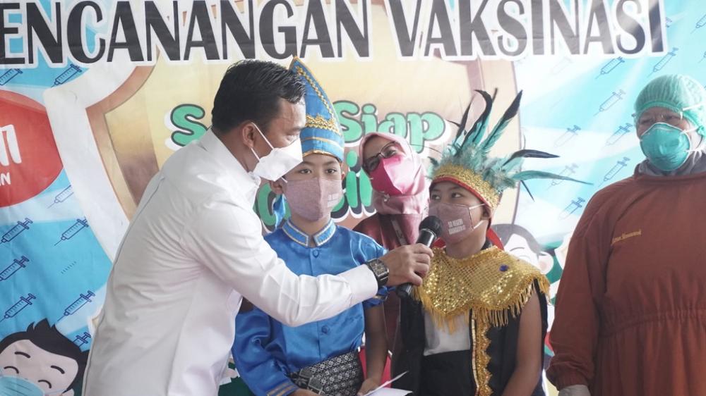 UNGKAPKAN PERASAAN USAI DIVAKSIN