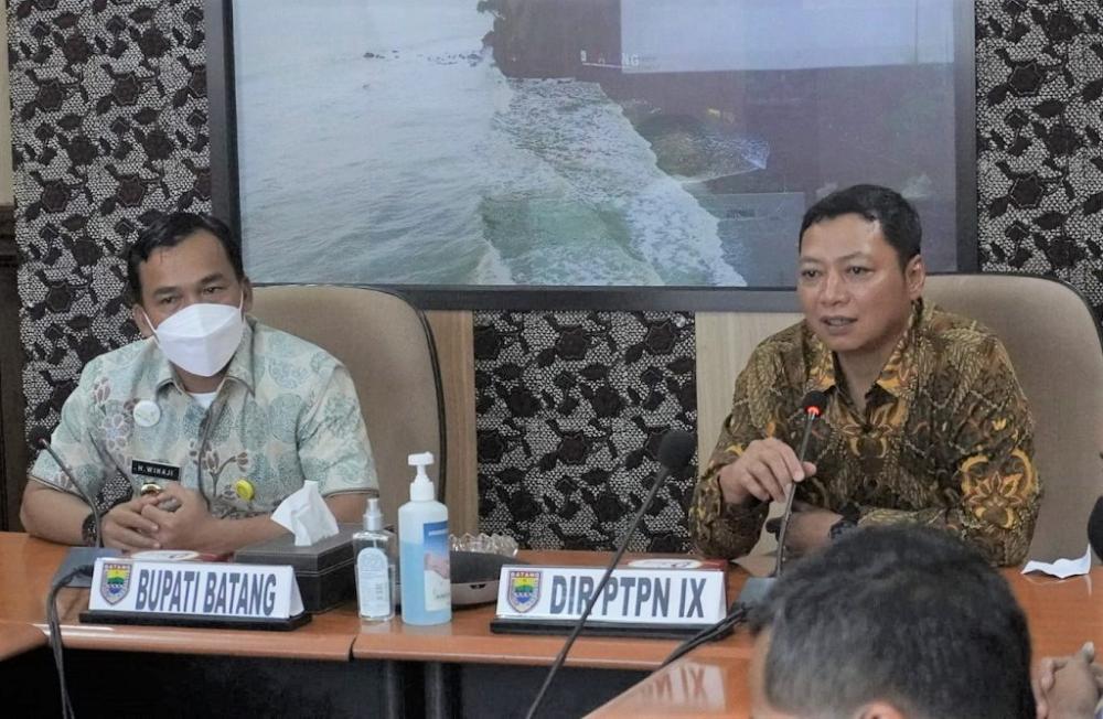 Bupati Batang Support Untuk Pulihkan Ekonomi Indonesia Akibat Pandemi Covid-19