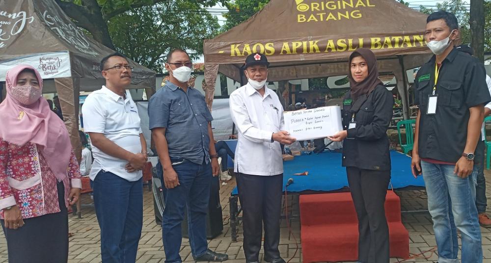 UMKM Batang Donasikan Hasil Lapak Peduli Bagi Korban Erupsi Semeru