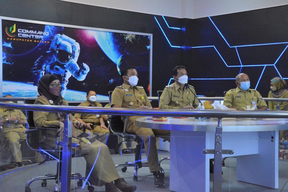 Bupati Batang Hadiri Raker Mendagri