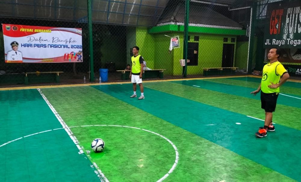 Pertandingan Eksibisi Futsal, Bupati Batang Sumbang Tiga Gol 