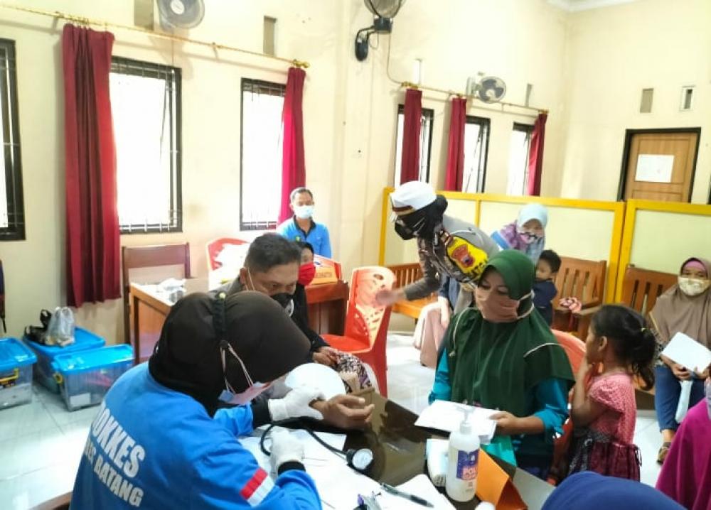 Ops Keselamatan Candi, Warga Antusias Ikuti Vaksinasi