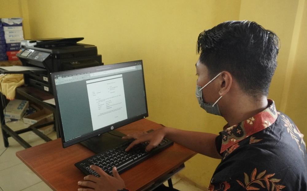 PELATIHAN BUAT DOKUMEN SURAT MENYURAT