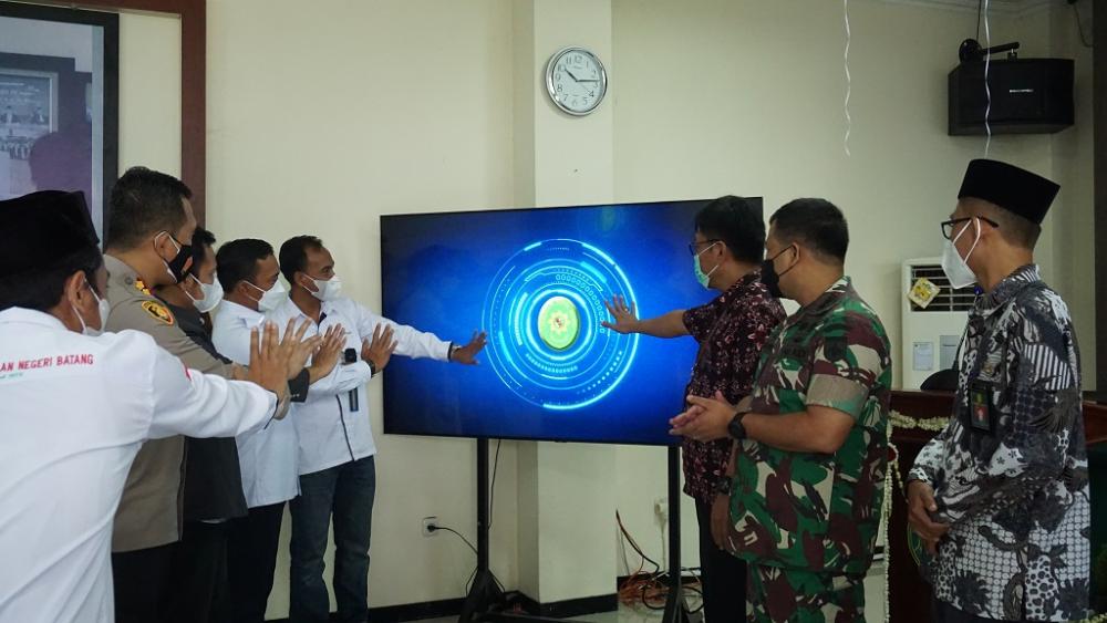 LUNCURKAN APLIKASI BATANG DIGITAL SYSTEM