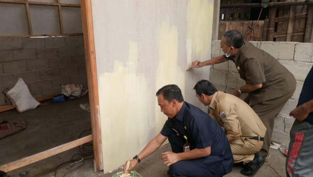 Bupati Batang Berikan RTLH Kepada Warga Tidak Mampu 