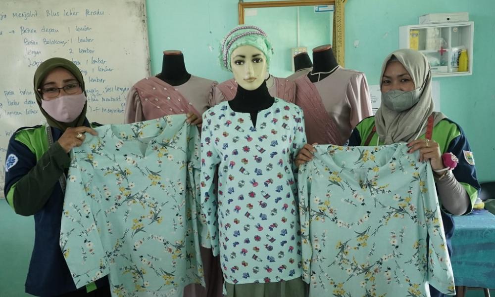BLK Batang Siapkan Mental Para Peserta Pelatihan Menjahit Pakaian Wanita Dewasa