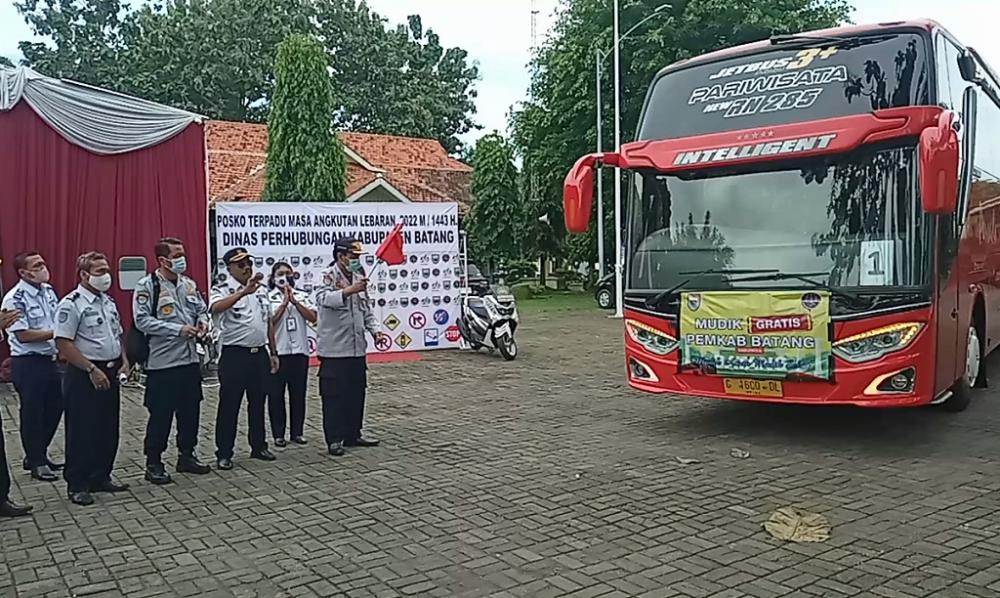 Dishub Batang Berangkatkan Bus untuk Layanan Mudik Gratis
