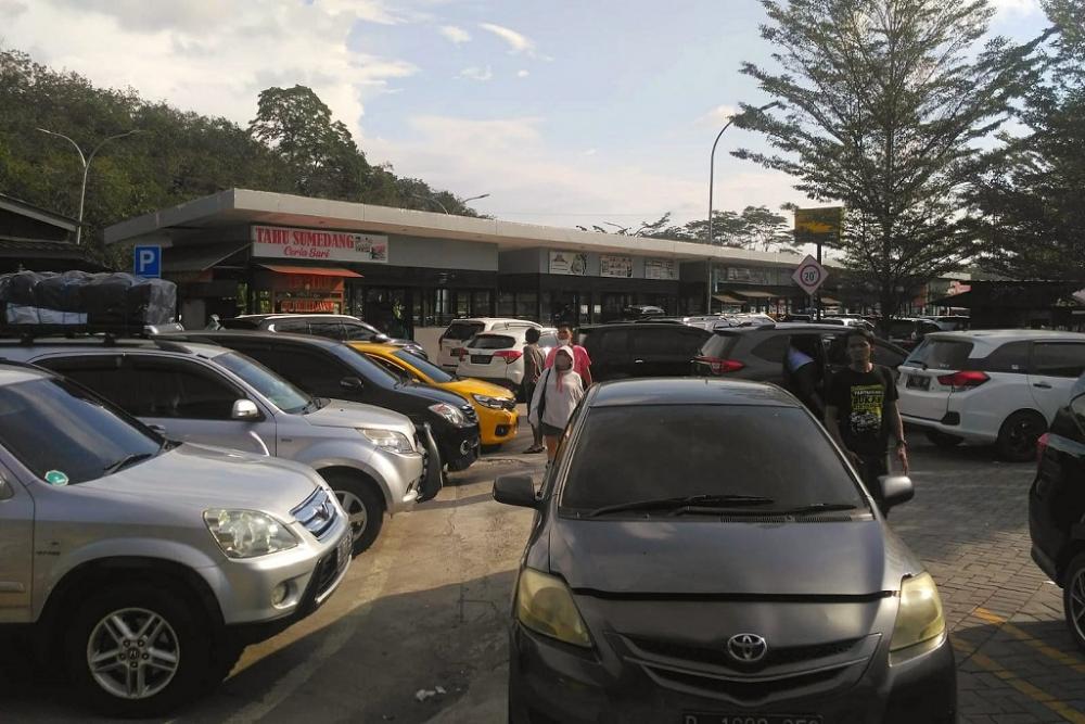 Arus Balik, Rest Area 360 Batang Dipadati Pemudik