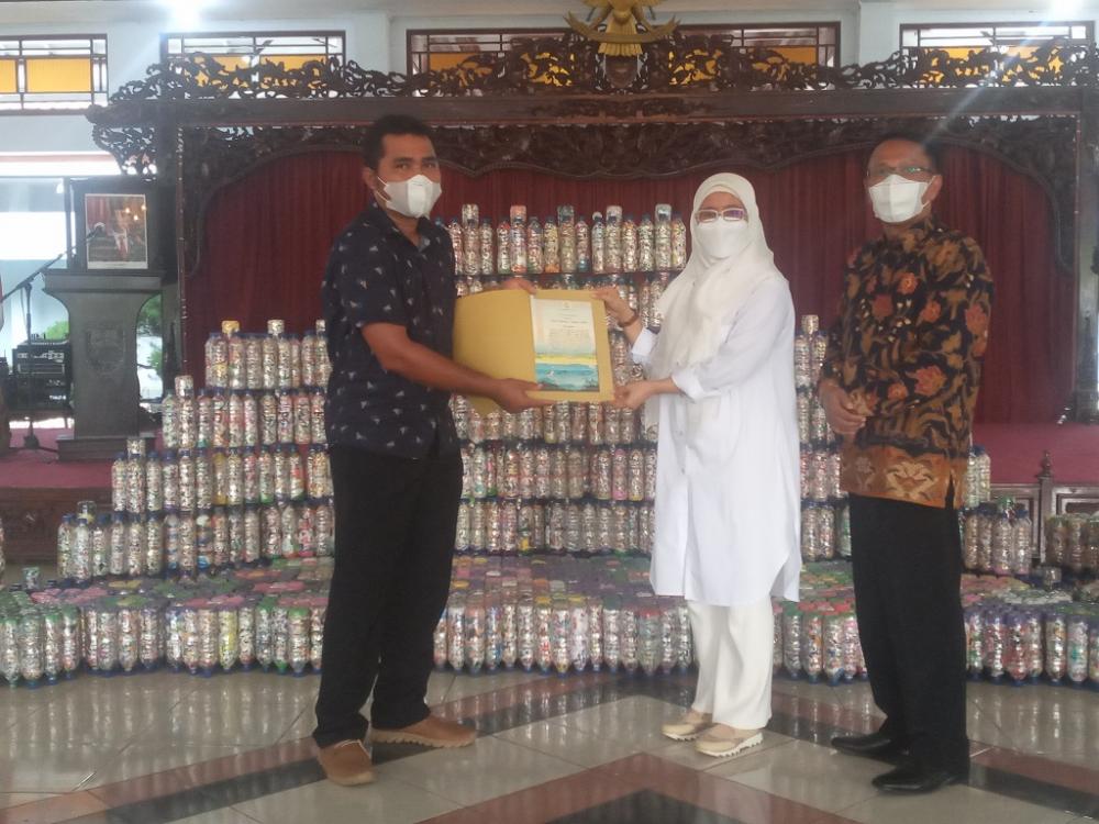 Batang Peringkat Kedua Dunia Dalam Pemanfaatan Ecobrick