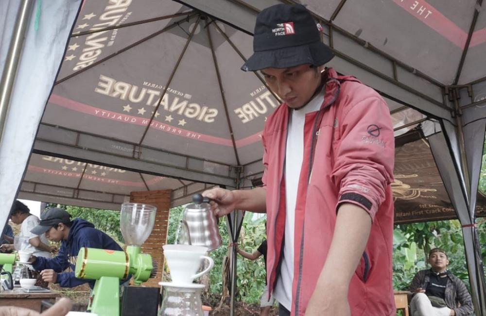 Battle V60 Kenduri Kopi, Bukti Batang Penghasil Robusta Terbesar di Jawa Tengah