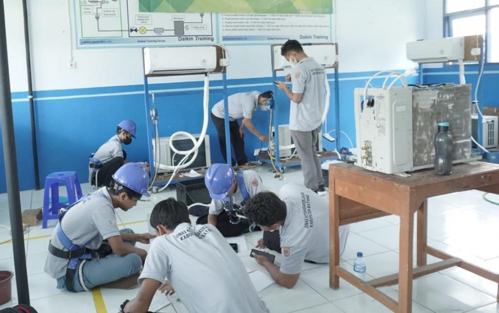 PELATIHAN TEKNISI PENDINGIN