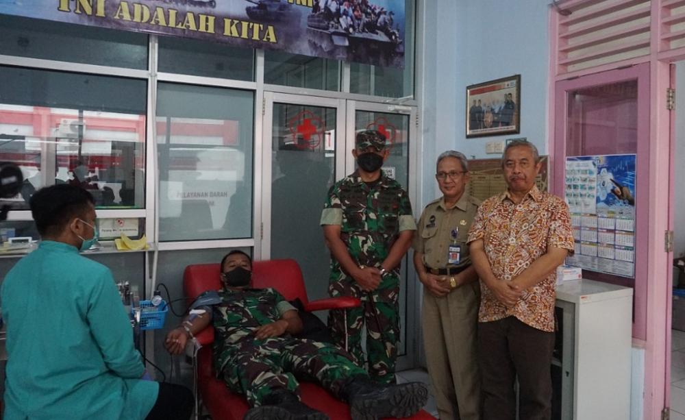 HUT TNI, Kodim Batang Sumbangkan Darah ke PMI