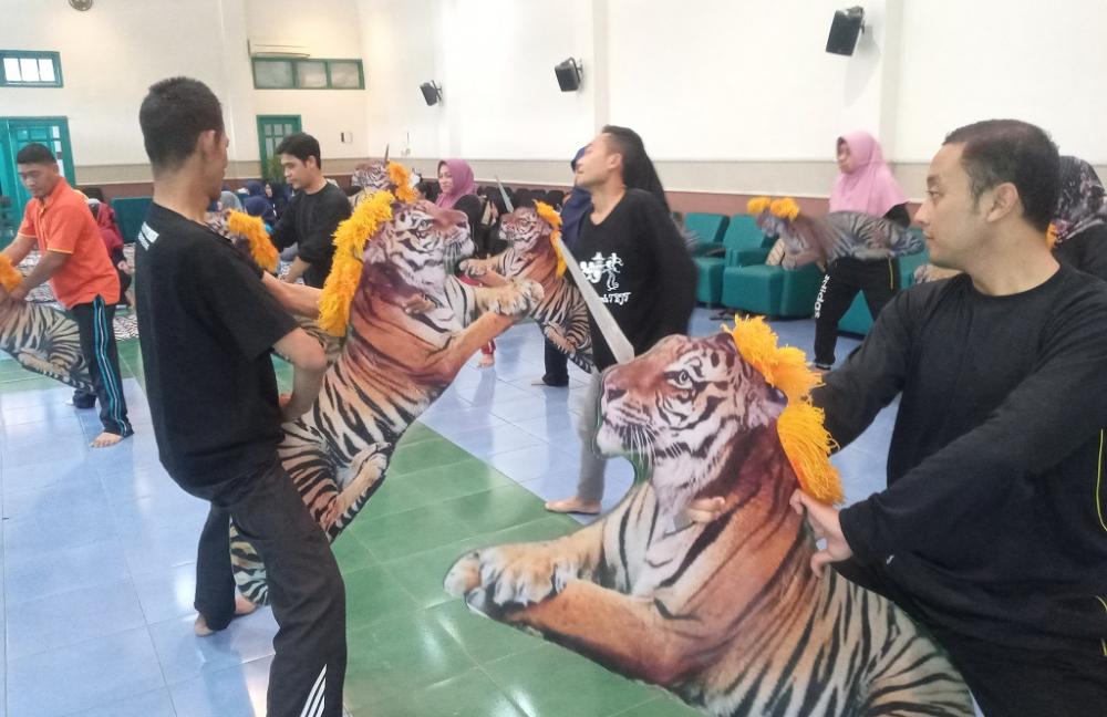 Regenerasi Pelestari Tari Batik Gringsing dan Simo Gringsing