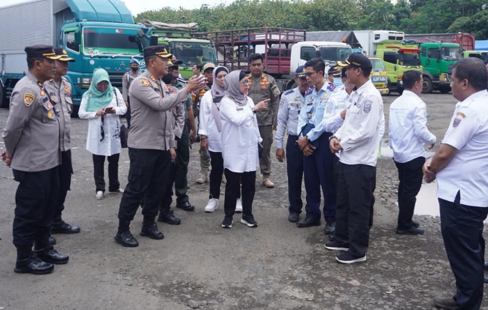 TINJAU LOKASI RENCANA MAPOLSEK BANYUPUTIH