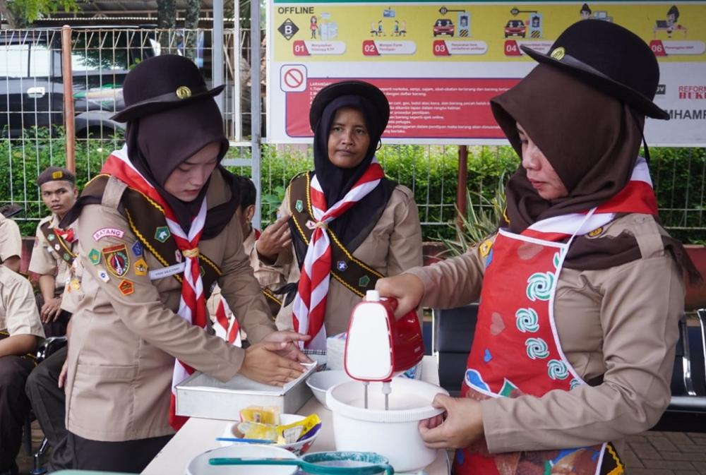 WARGA BINAAN DEMO MEMASAK