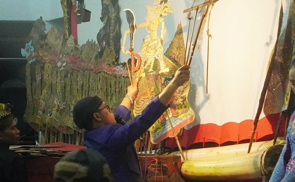 PAGELARAN WAYANG KULIT