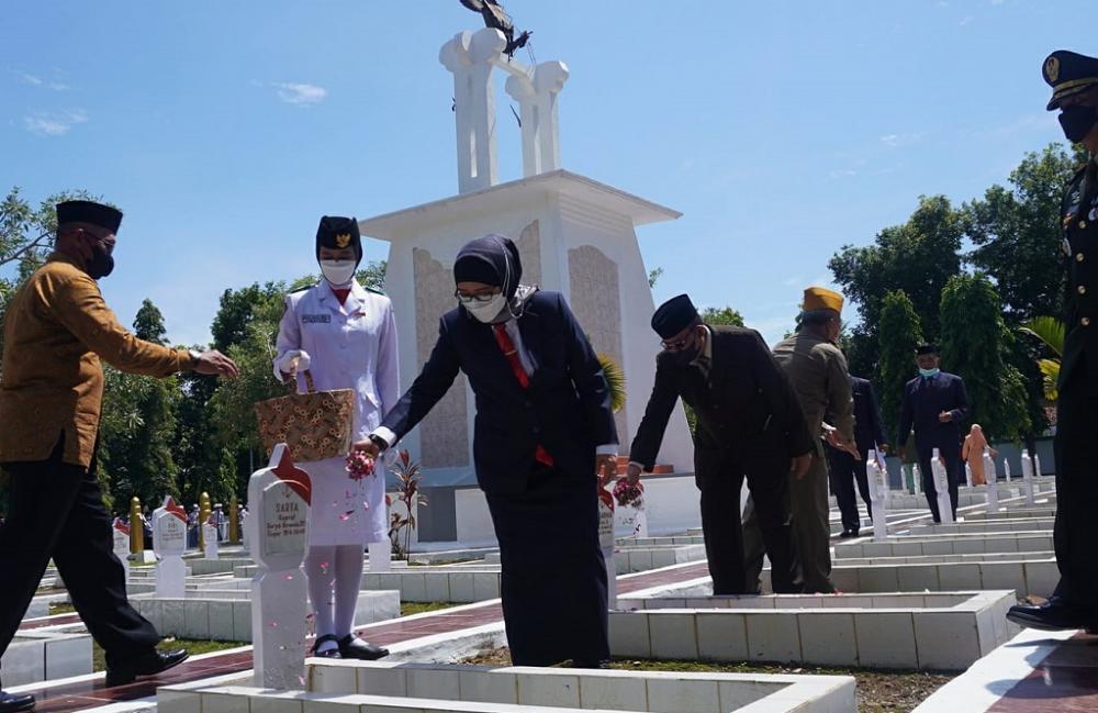 Pj Bupati Batang Minta, Generasi Muda Harus Bisa Meneladani Dengan Bersikap Bijak Bersosial Media