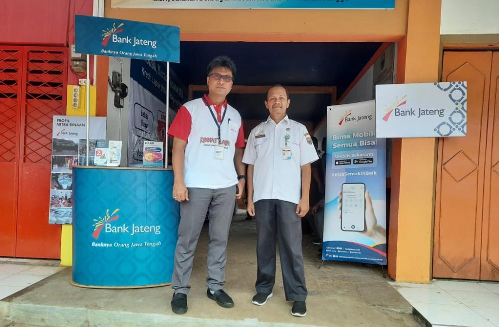 Bank Jateng Cabang Batang Bantu Pedagang Pasar Kembangkan Usaha Melalui Program Kredit