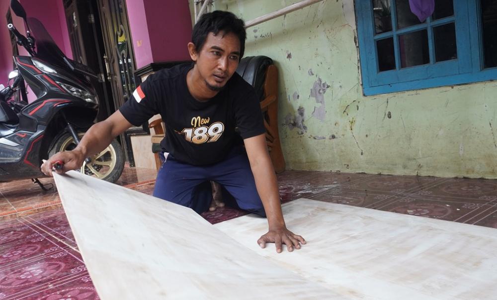 SIAPKAN KAYU TRIPLEK